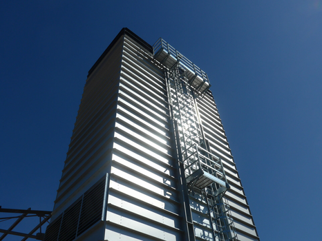 Поточная шахтная зерносушилка с рекуперацией воздуха Strahl 14000FR